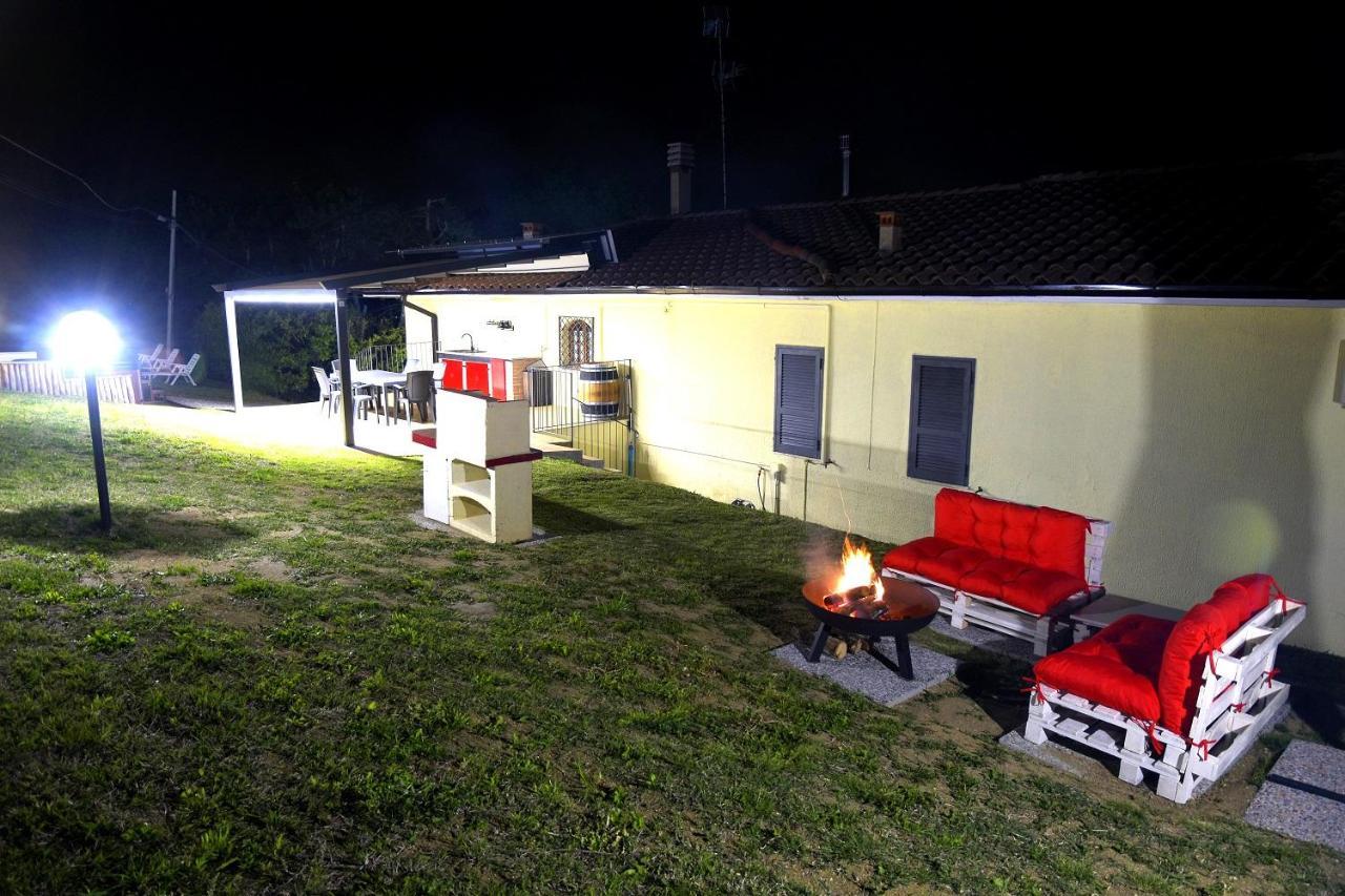 Casavacanzedezza Montecalvo Versiggia Buitenkant foto
