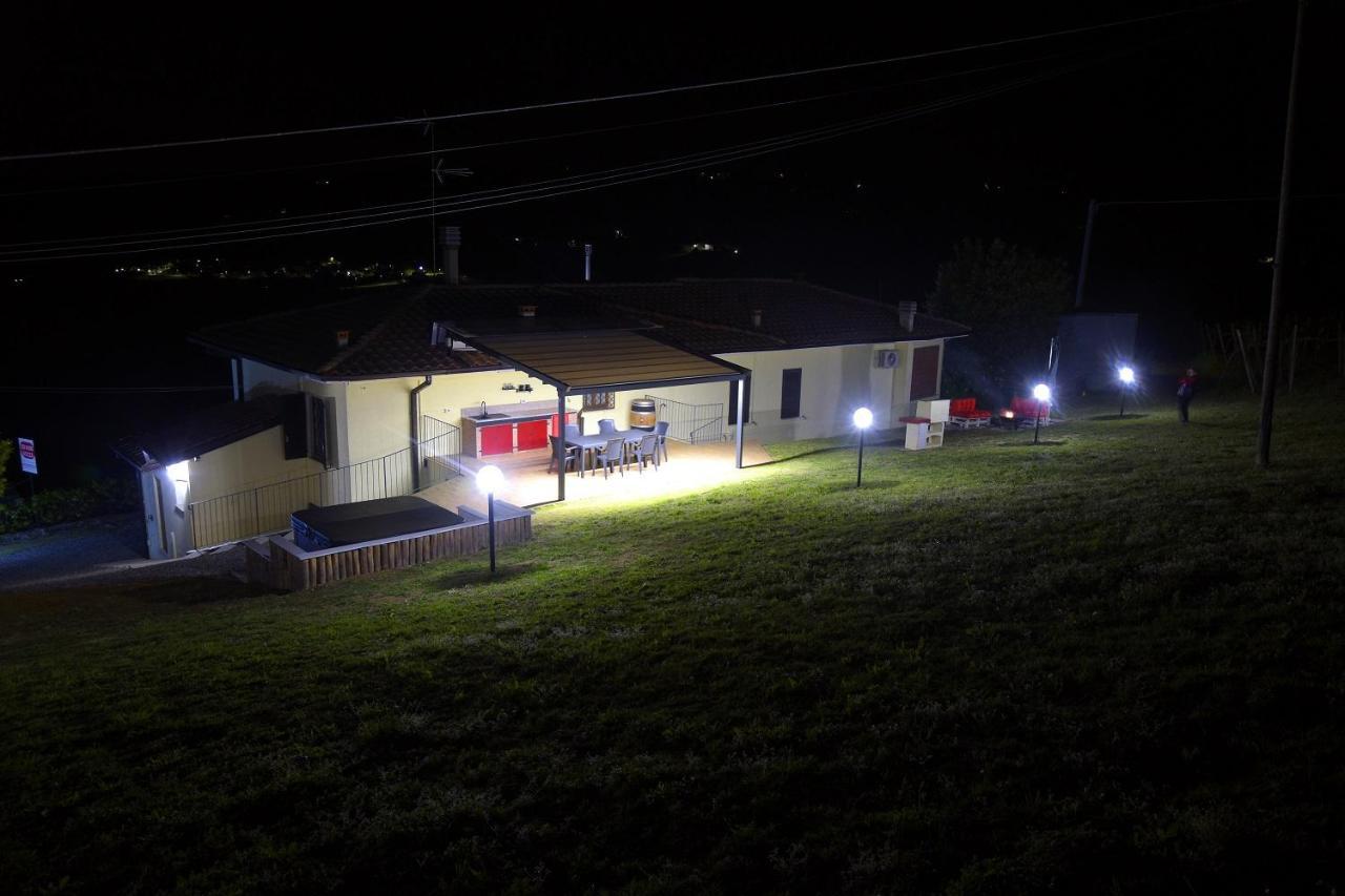 Casavacanzedezza Montecalvo Versiggia Buitenkant foto
