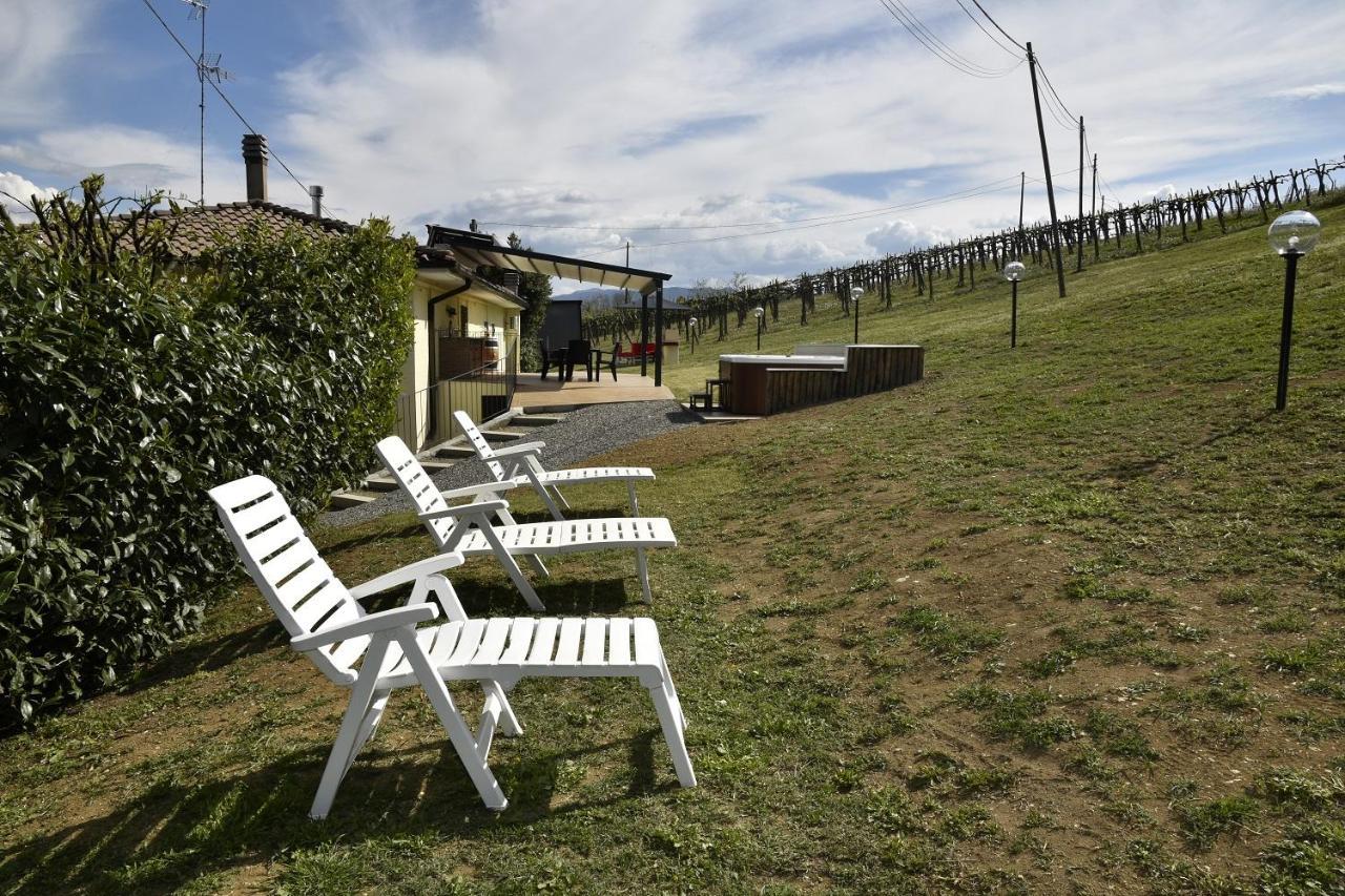 Casavacanzedezza Montecalvo Versiggia Buitenkant foto